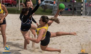 AHPA/SESPOR disputa Etapa do Paranaense de Beach Handball em Rebouças