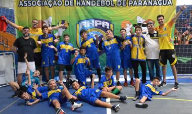AHPA/SESPOR/SICOOB/Bananina é Campeã do Festival Paranaense de Handebol