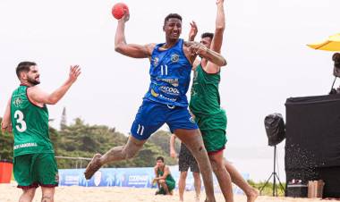 AHPA/SESPOR/SICOOB busca título Paranaense de Handebol de Praia neste final de semana