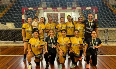 AHPA/SESPOR/SICOOB é Vice-campeã da Liga Metropolitana.