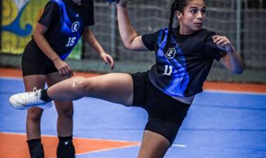 Atletas da AHPA/SESPOR/SICOOB/Paranaguá representam colégios de Paranaguá na Fase Macrorregional dos 71º Jogos Escolares do Paraná