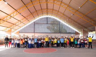 Mini-Handebol em Festa: Primeira Etapa das Olimpíadas Escolares Reúne 104 Crianças em Paranaguá