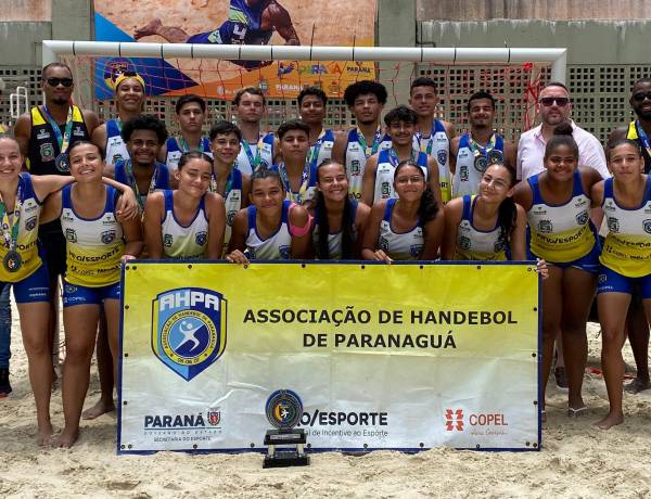 AHPA/SESPOR/SICOOB/Paranaguá é vice-campeã brasileira juvenil de handebol de praia e consolida sua força nacional