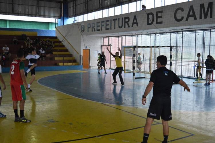 AHPA/SESPOR larga com vitória no Metropolitano de Handebol