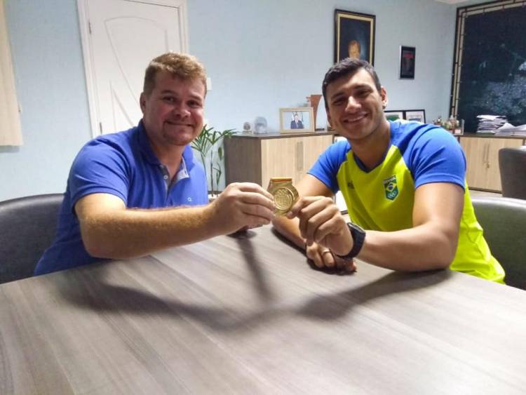 Atleta parnanguara conquista título Sul-Americano pela Seleção Brasileira de Handebol de Areia