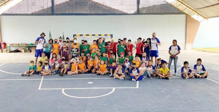 Alegria, diversão e muito Mini-Handebol marcaram o Festival 7 Metros