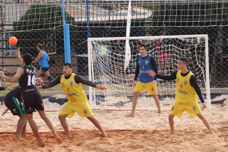 AHPA/SESPOR é Campeã da 4ª Etapa do Paranaense de Handebol de Praia