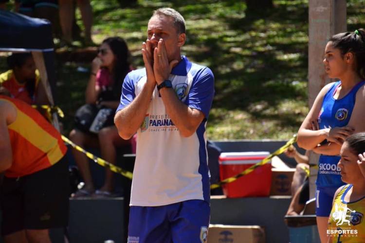 É da AHPA/SESPOR/SICOOB/Bananina, o Melhor Técnico de Handebol de Praia de 2022