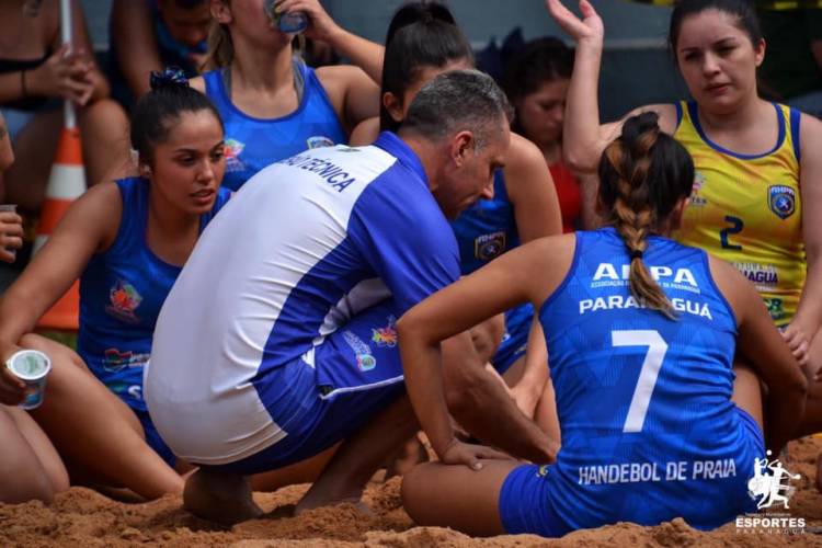 É da AHPA/SESPOR/SICOOB/Bananina, o Melhor Técnico de Handebol de Praia de 2022