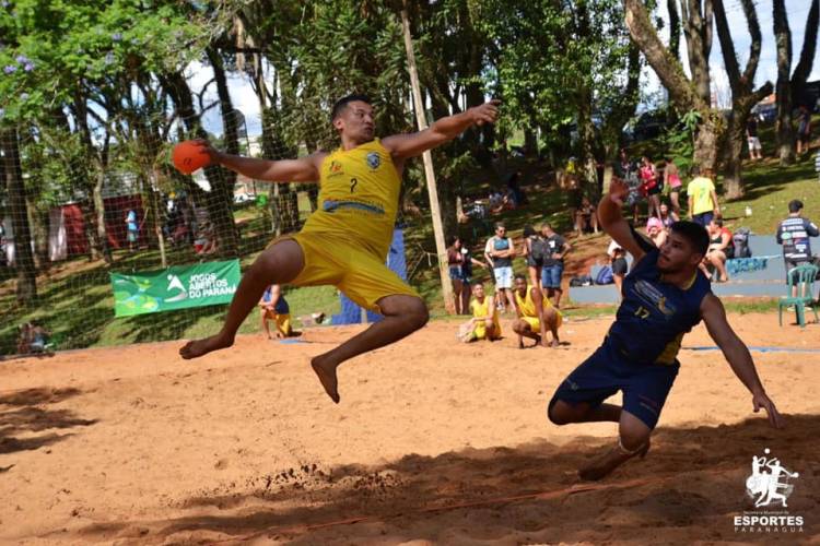 AHPA/SESPOR/SICOOB/Bananina estreia no Paranaense de Handebol de Praia neste fim de semana