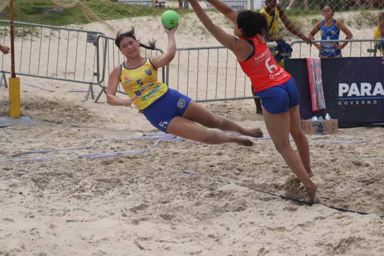 AHPA/SESPOR/SICOOB/Bananina estreia no Paranaense de Handebol de Praia neste fim de semana