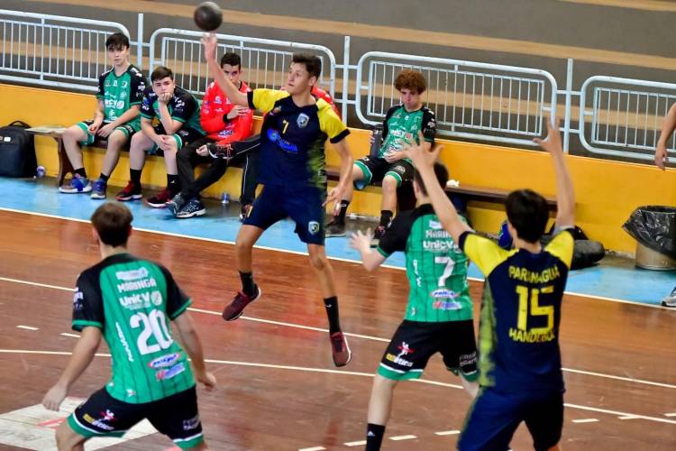 AHPA/SESPOR/SICOOB/Bananina disputa finais do Paranaense Juvenil neste final de semana