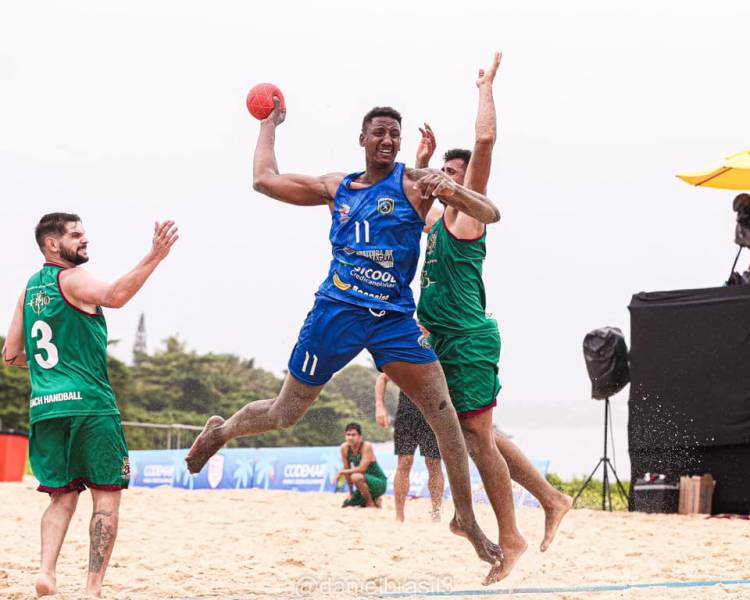 AHPA/SESPOR/SICOOB busca título Paranaense de Handebol de Praia neste final de semana