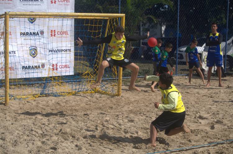 1ª Clínica de Handebol de Praia foi um grande sucesso