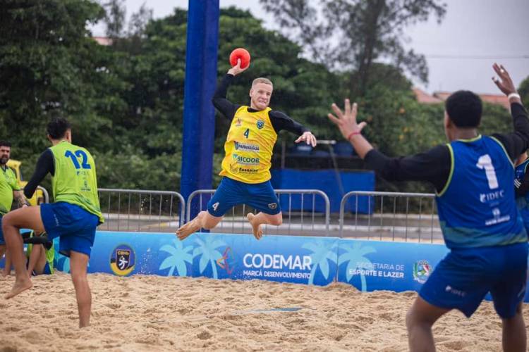 Equipes da AHPA/SESPOR/SICOOB disputam Etapa do Brasileiro de Handebol de Praia em Cascavel
