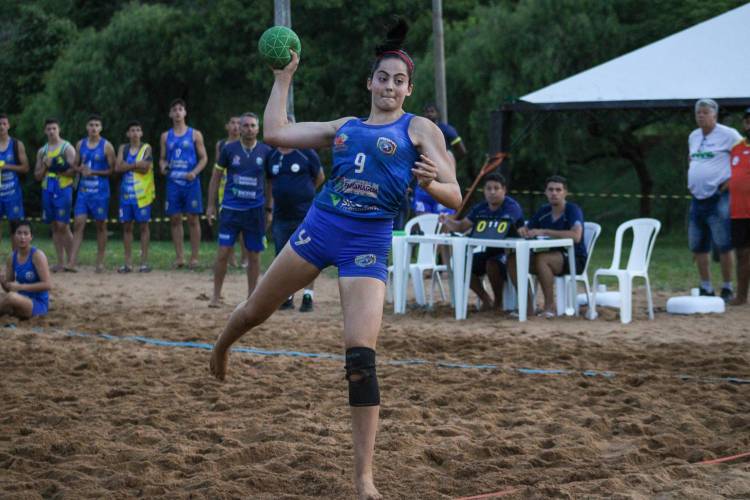 Equipes da AHPA/SESPOR/SICOOB disputam Etapa do Brasileiro de Handebol de Praia em Cascavel