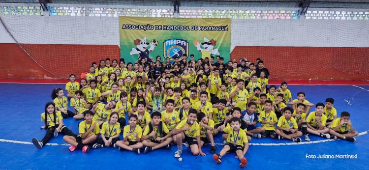 Festival de Mini-Handebol agitou o sábado dos alunos do Projeto 7 Metros