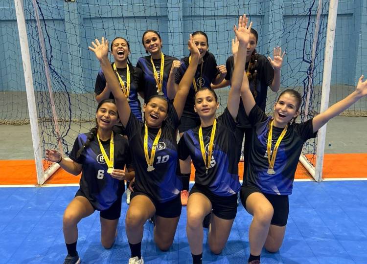 AHPA/SESPOR/SICOOB/Paranaguá celebra classificação de seus atletas para a Fase Macrorregional dos Jogos Escolares do Paraná