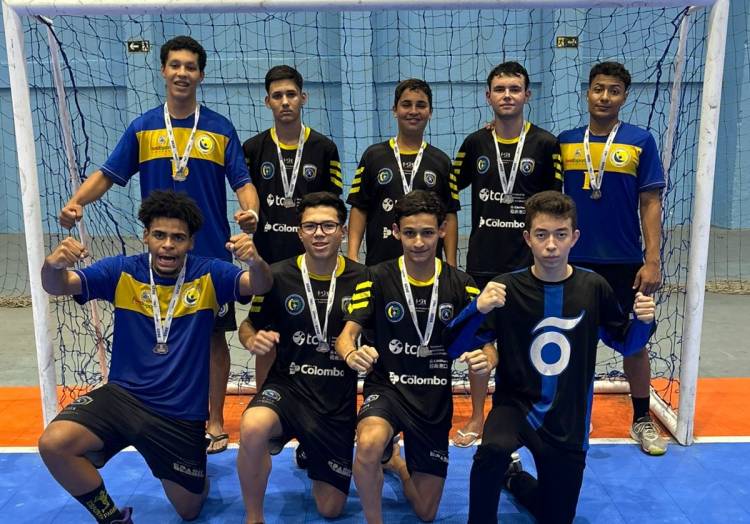 AHPA/SESPOR/SICOOB/Paranaguá celebra classificação de seus atletas para a Fase Macrorregional dos Jogos Escolares do Paraná