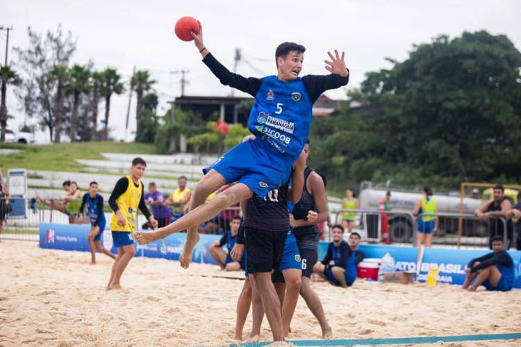 AHPA/SESPOR/SICOOB/Paranaguá estreia com força total na 1ª Etapa do Circuito Paranaense de Handebol de Praia 2025