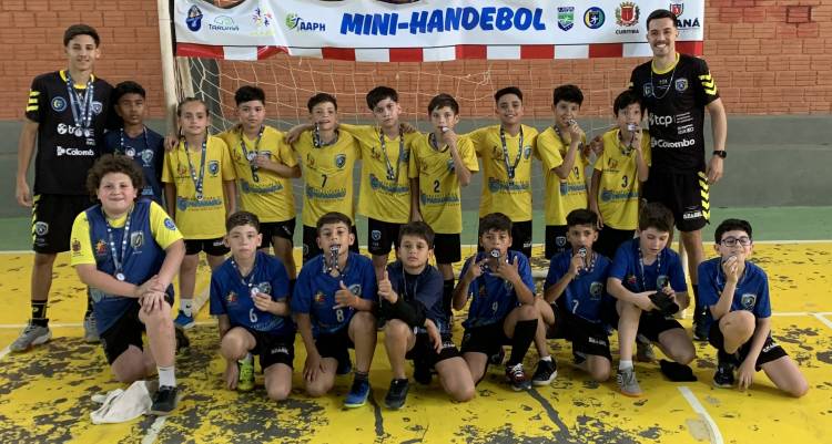AHPA/SESPOR/SICOOB/Paranaguá celebra desempenho no Festival Paranaense de Handebol em Palmeira