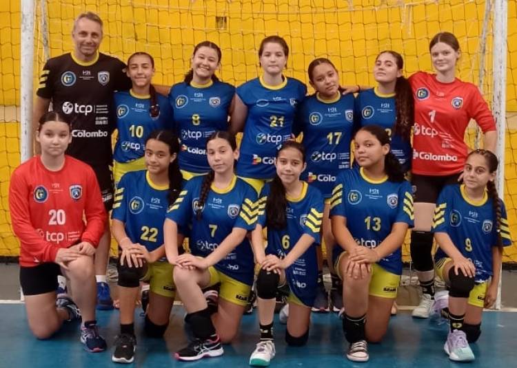 AHPA/SESPOR/SICOOB/Paranaguá celebra desempenho no Festival Paranaense de Handebol em Palmeira