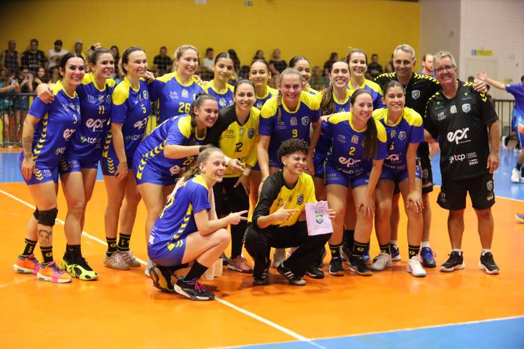 AHPA/SESPOR/SICOOB/Paranaguá domina em casa, vence tudo e avança com autoridade à semifinal do Paranaense de Handebol!