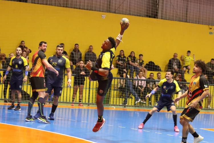 AHPA/SESPOR/SICOOB/Paranaguá busca bons resultados na 2ª etapa da Chave Bronze em Umuarama