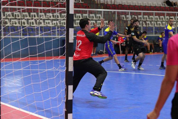 AHPA/SESPOR/SICOOB/Paranaguá conquista duas grandes vitórias e mantém 100% no Paranaense