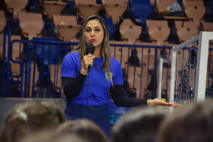 1ª etapa das Olimpíadas Escolares de Mini-Handebol reúne cerca de 150 crianças e celebra o esporte educacional em Paranaguá