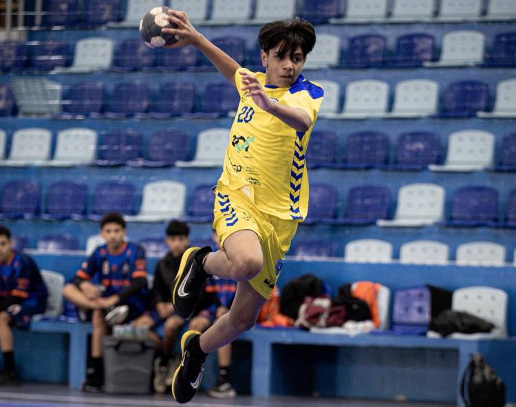 Paranaguá recebe a Fase Macrorregional dos Jogos Escolares do Paraná e aposta na força do handebol para buscar vagas na fase final