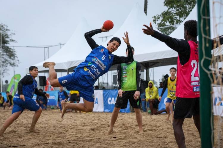 AHPA/SESPOR/SICOOB/Paranaguá disputa a 3ª etapa do Circuito Brasileiro de Handebol de Praia 2026 em Matinhos