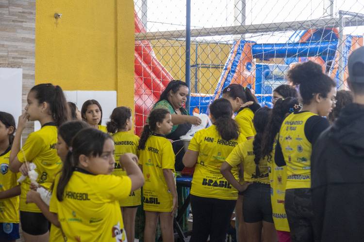 FESTHAND AHPA REÚNE CRIANÇAS EM TARDE DE ALEGRIA, DIVERSÃO E MUITO MINI-HANDEBOL