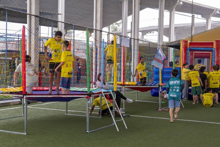 FESTHAND AHPA REÚNE CRIANÇAS EM TARDE DE ALEGRIA, DIVERSÃO E MUITO MINI-HANDEBOL